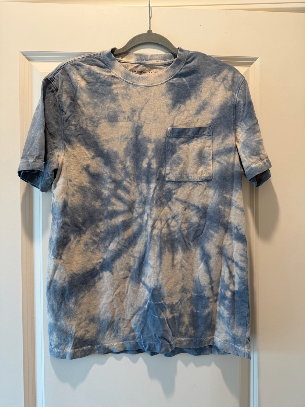 American Eagle Outfitters Blue Tie-Dye Pocket Tee